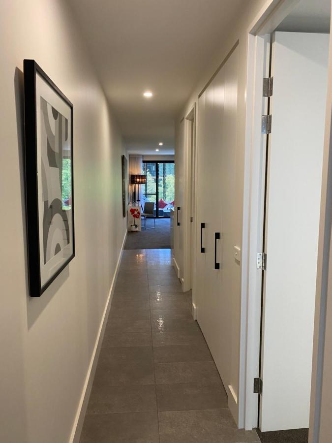 The Gallery Luxe 1 Bedroom Executive Apartment In The Heart Of Braddon Wine Secure Parking Wifi Канбера Екстериор снимка