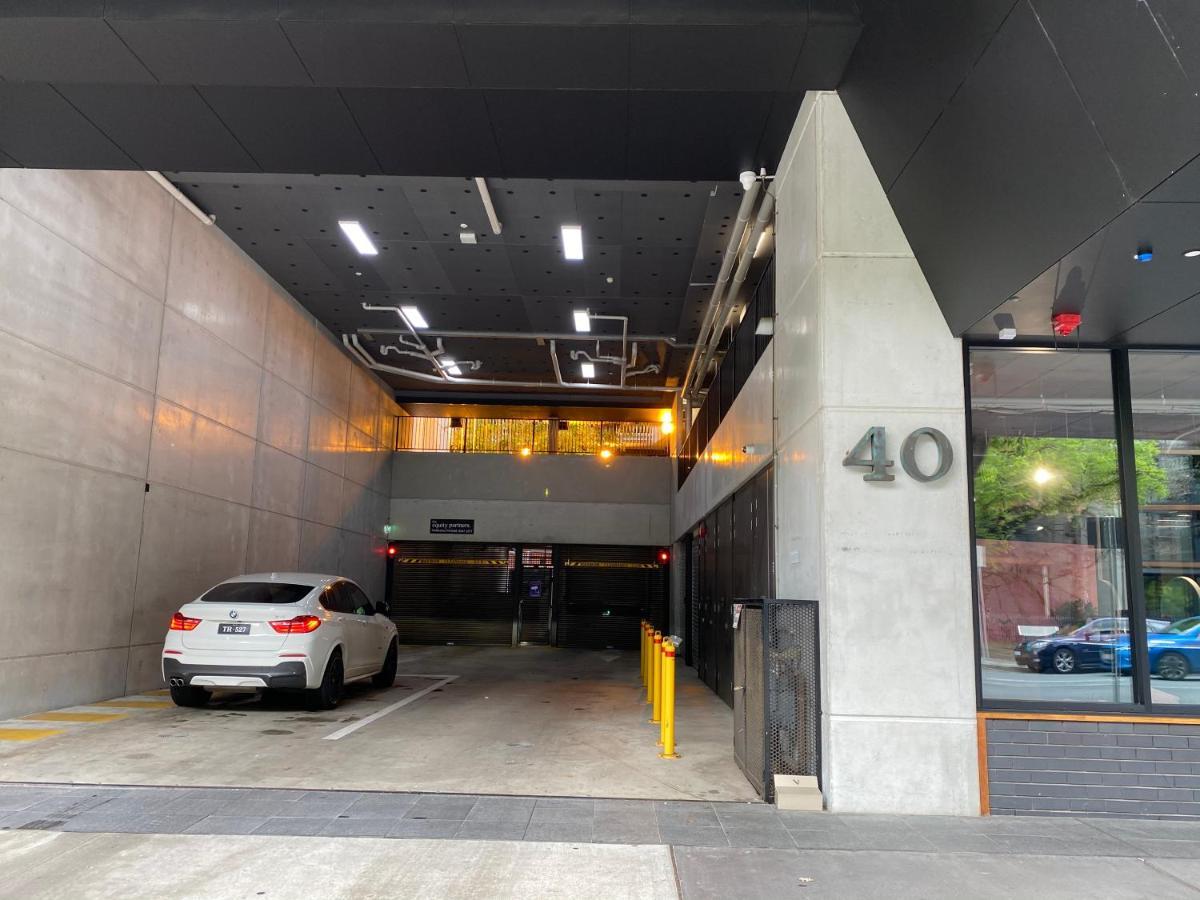 The Gallery Luxe 1 Bedroom Executive Apartment In The Heart Of Braddon Wine Secure Parking Wifi Канбера Екстериор снимка