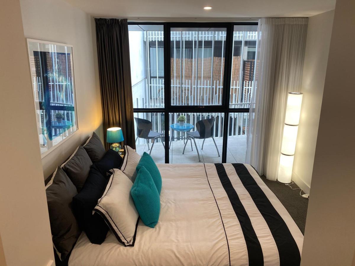 The Gallery Luxe 1 Bedroom Executive Apartment In The Heart Of Braddon Wine Secure Parking Wifi Канбера Екстериор снимка