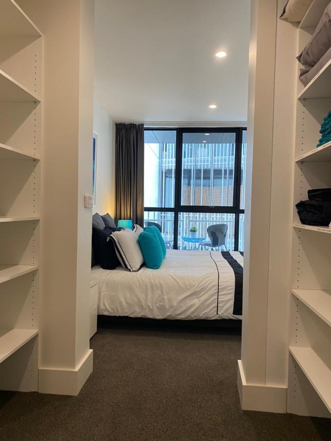 The Gallery Luxe 1 Bedroom Executive Apartment In The Heart Of Braddon Wine Secure Parking Wifi Канбера Екстериор снимка