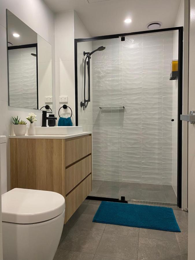 The Gallery Luxe 1 Bedroom Executive Apartment In The Heart Of Braddon Wine Secure Parking Wifi Канбера Екстериор снимка